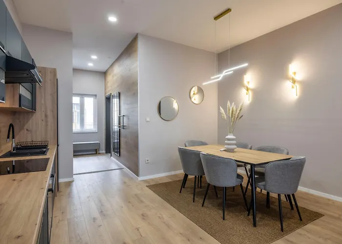 Апартаменты Luxe & Charm Grand With 3bedrm, 3bathrm Будапешт