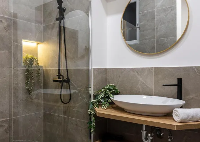 Luxe & Charm Grand With 3bedrm, 3bathrm Будапешт